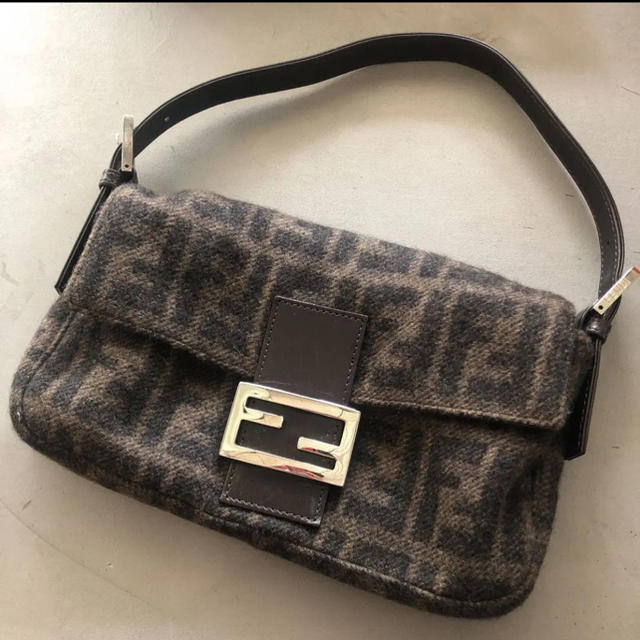 ❤️確実正規品❤️FENDI 総スパンコール　マンマバケット????