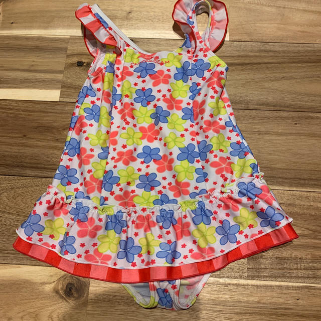 水着　120cm キッズ/ベビー/マタニティのキッズ服女の子用(90cm~)(水着)の商品写真