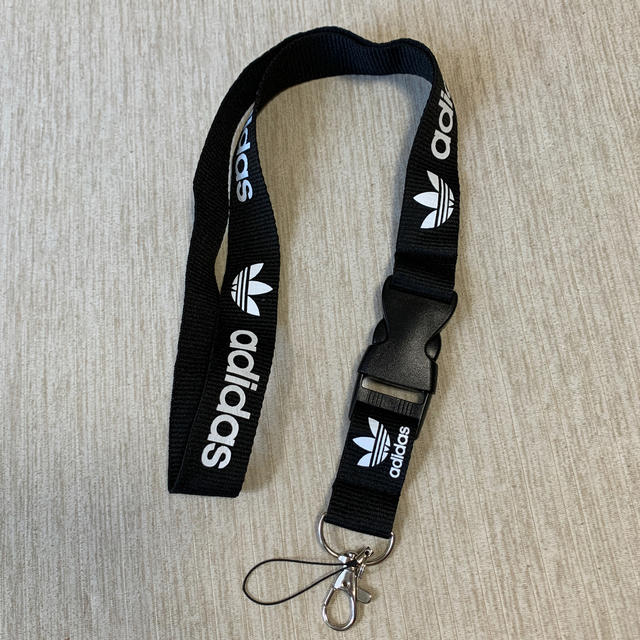 adidas(アディダス)の新品未使用　アディダス　ネックストラップ その他のその他(その他)の商品写真