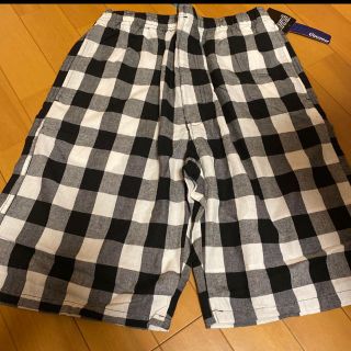 ☆新品☆ハーフパンツ  メンズＭサイズ  白×黒チェック(ショートパンツ)