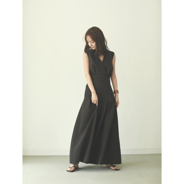 TODAYFUL(トゥデイフル)のlouren  pleats long onepiece レディースのワンピース(ロングワンピース/マキシワンピース)の商品写真