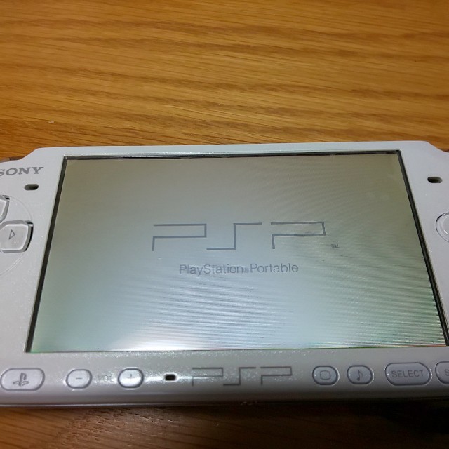 PSP3000本体       ソフト1点付き 3