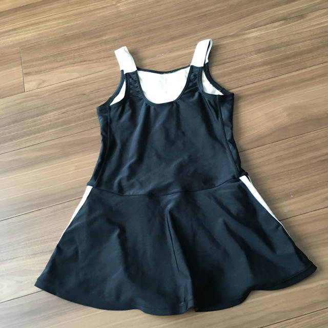 adidas(アディダス)のアディダス  水着　152 キッズ/ベビー/マタニティのキッズ服女の子用(90cm~)(水着)の商品写真