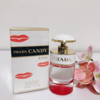 プラダ(PRADA)のプラダ キャンディ キス EDP 30ml(香水(女性用))