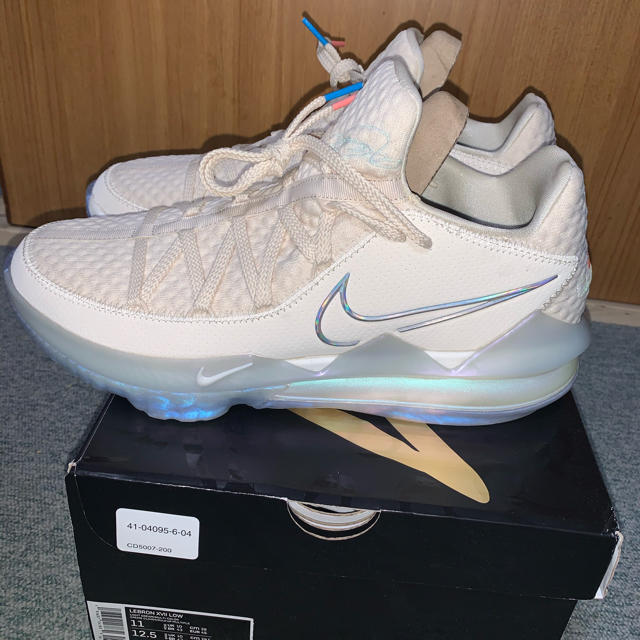 NIKE LEBRON 17 LOW ナイキ レブロン バッシュ ローカットスニーカー