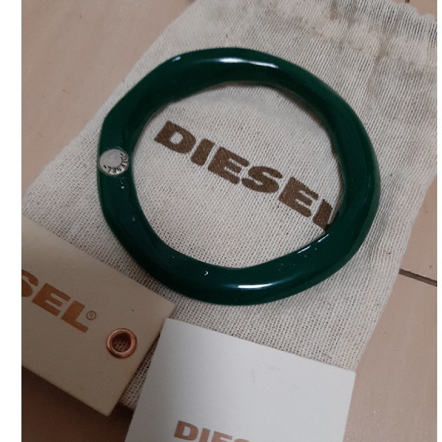 DIESEL(ディーゼル)のディーゼル　ブレスレット バングル　新品 レディースのアクセサリー(ブレスレット/バングル)の商品写真