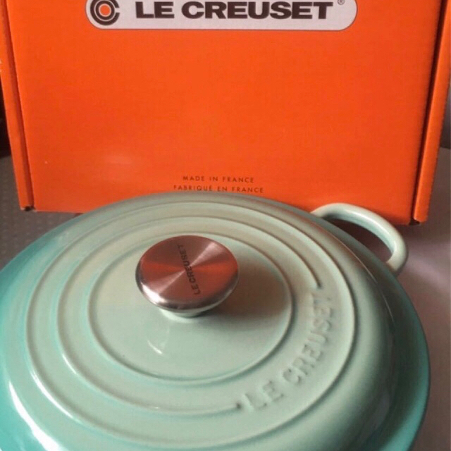 新品★LE CREUSETルクルーゼ キャセロール ミント22cm フランス製インテリア/住まい/日用品