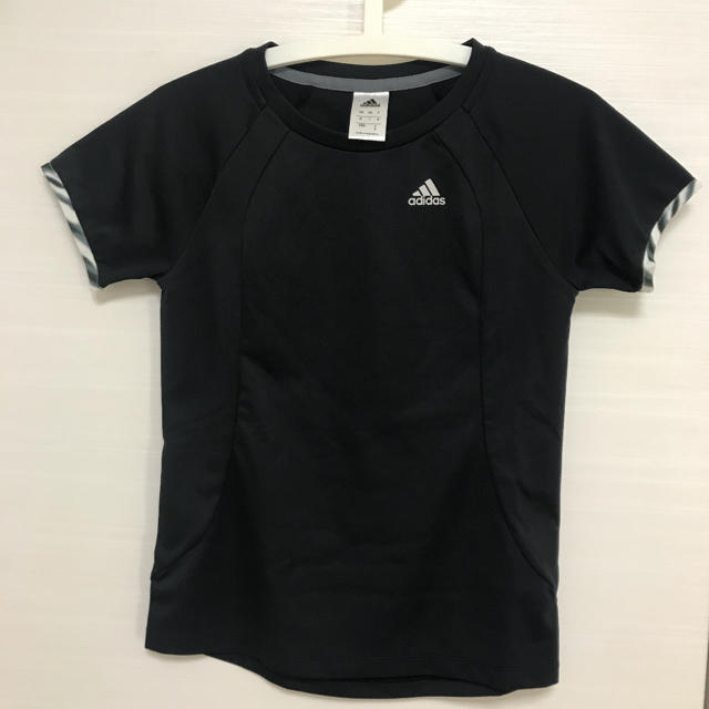 adidas(アディダス)のアディダス・Tシャツ レディースのトップス(Tシャツ(半袖/袖なし))の商品写真