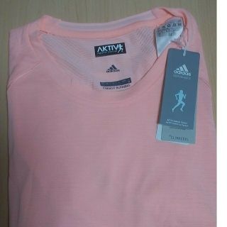 アディダス(adidas)のadidas　Tシャツ(その他)