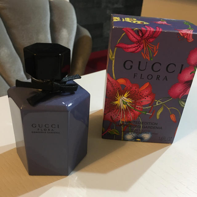Gucci(グッチ)のGUCCI  フローラゴージャス　ガーデニアラベンダー コスメ/美容の香水(香水(女性用))の商品写真