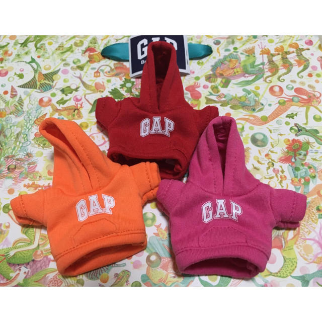 GAP(ギャップ)のGAP ガチャ　ブラナンベア　パーカー エンタメ/ホビーのおもちゃ/ぬいぐるみ(キャラクターグッズ)の商品写真