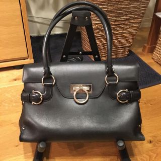 フェラガモ(Ferragamo)のフェラガモ　ガンチーニ　バッグ　(ショルダーバッグ)