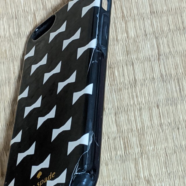 kate spade new york(ケイトスペードニューヨーク)のkate spade ケイトスペード　iPhone ケース　黒りぼん　かわいい　 スマホ/家電/カメラのスマホアクセサリー(iPhoneケース)の商品写真