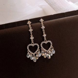 ピアス 韓国 パール ハート ビーズ 秋 冬 twice Chuu チェーン 金(ピアス)