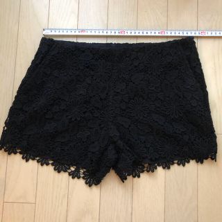 ザラ(ZARA)のZARA レディースショートパンツ　レースタイプ(ショートパンツ)