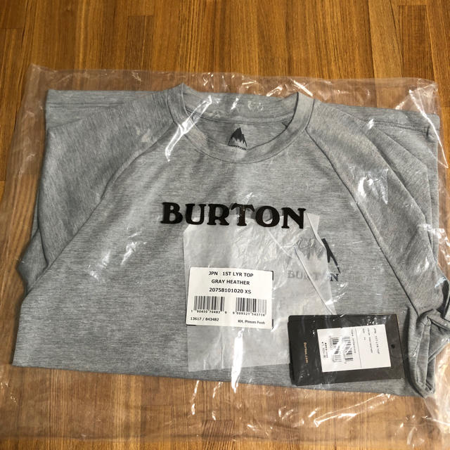 BURTON(バートン)のBURTON  バートン　テクニカル ロング Tシャツ　グレー　XS メンズのトップス(Tシャツ/カットソー(半袖/袖なし))の商品写真