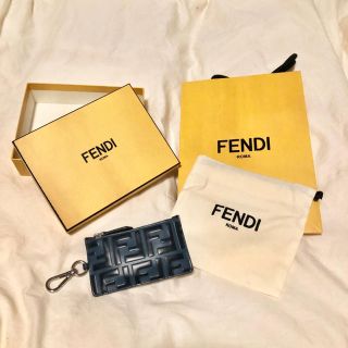 フェンディ(FENDI)のFENDI FFロゴ入りカードケース　9月中に掲載終了(パスケース/IDカードホルダー)