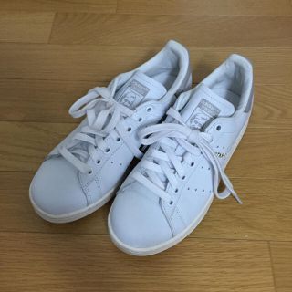 アディダス(adidas)のスタンスミス グレー 23.5㎝(スニーカー)