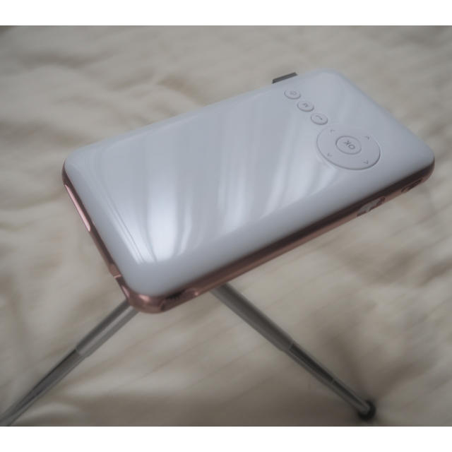 モバイルプロジェクター カベーニ 【まとめ買い】 www.gold-and-wood.com