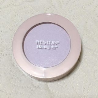 レブロン(REVLON)の【送料込】レブロン　スキンライトプレストパウダー　ラベンダー(フェイスパウダー)