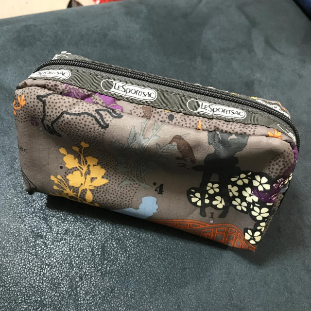 LeSportsac(レスポートサック)のレスポートサック　ポーチ レディースのファッション小物(ポーチ)の商品写真