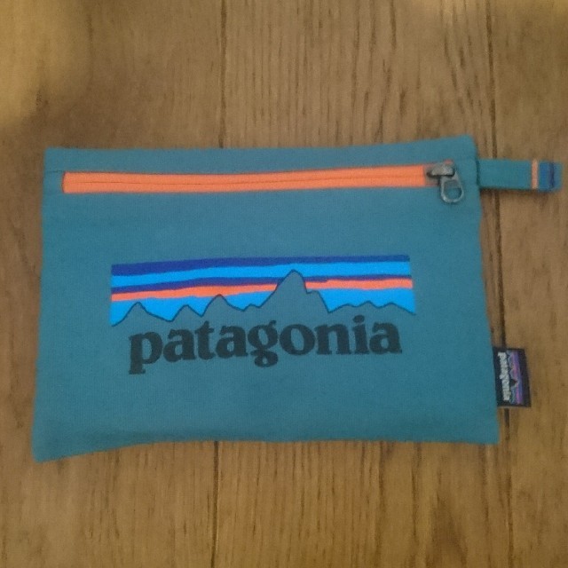 patagonia(パタゴニア)の新品 限定 パタゴニア ジップポーチ 小物入れ ポーチ メンズのファッション小物(コインケース/小銭入れ)の商品写真