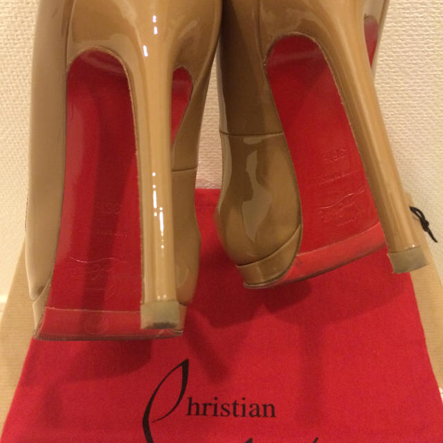 Christian Louboutin(クリスチャンルブタン)のクリスチャンルブタン パンプス♡36 レディースの靴/シューズ(ハイヒール/パンプス)の商品写真