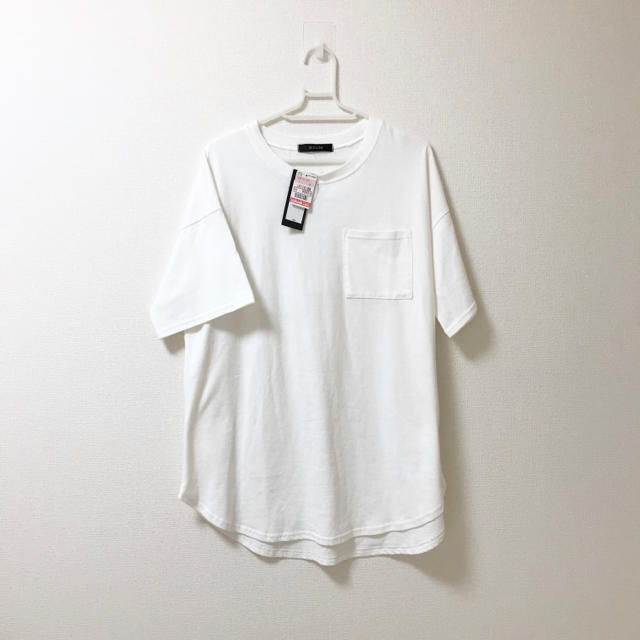 しまむら(シマムラ)の【新品未使用】しまむらバックロゴT レディースのトップス(Tシャツ(半袖/袖なし))の商品写真