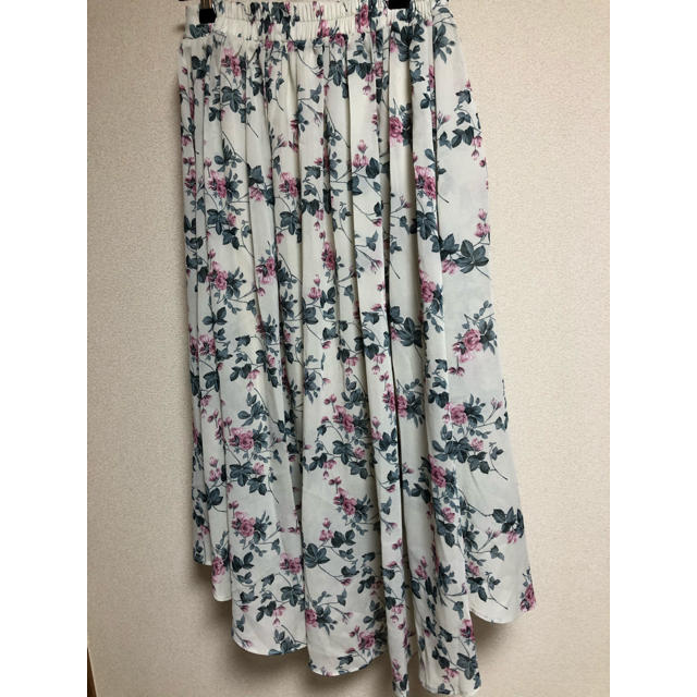 OLIVEdesOLIVE(オリーブデオリーブ)のオリーブデオリーブ  花柄スカート　 レディースのスカート(ロングスカート)の商品写真