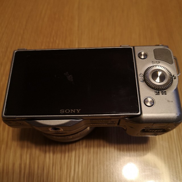 Sony NEX-5 とレンズsel16f28 3