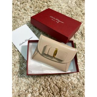 サルヴァトーレフェラガモ(Salvatore Ferragamo)の★★yuyu様専用！！★★人気⭐️フェラガモ　カードケース 名刺入れピンク(名刺入れ/定期入れ)