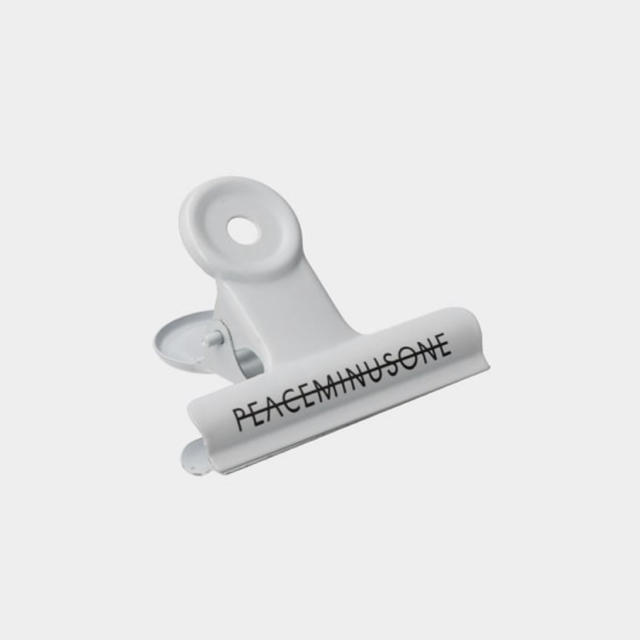 PEACEMINUSONE(ピースマイナスワン)のPMO X THE CONVENI BULLDOG CLIP メンズのファッション小物(その他)の商品写真