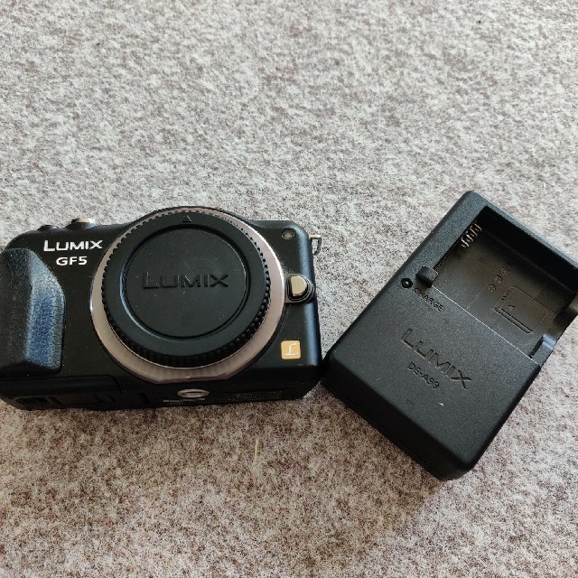 LUMIX GF5