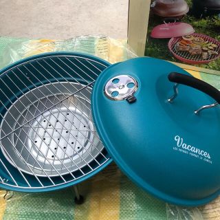 値下げ！新品。バカンス　ラウンド　BBQ & SMOKE  水色(ストーブ/コンロ)