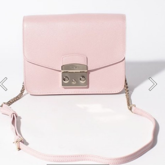 新品未使用品⭐️FURLA ／フルラ／メトロポリス ミニクロスボディバッグ