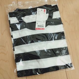 ユニクロ(UNIQLO)のシャツ　新品　ユニクロ　S　半袖　未使用(Tシャツ(半袖/袖なし))