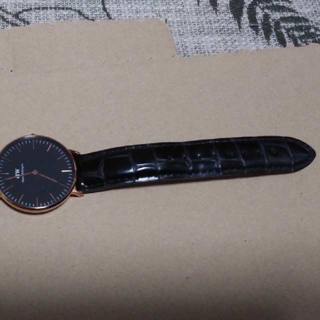 Daniel Wellington(ダニエルウェリントン)のDWの時計です36ミリ レディースのファッション小物(腕時計)の商品写真