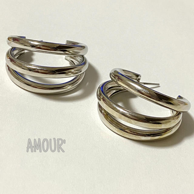 dholic(ディーホリック)のthree hoop pierce〈SILVER〉 レディースのアクセサリー(ピアス)の商品写真