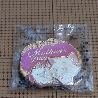ディズニー(Disney)のディズニー 母の日 mother's day クリップ ピンバッジ 猫 ダッチェ(バッジ/ピンバッジ)