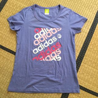 アディダス(adidas)のadidas Tシャツ(Tシャツ(半袖/袖なし))