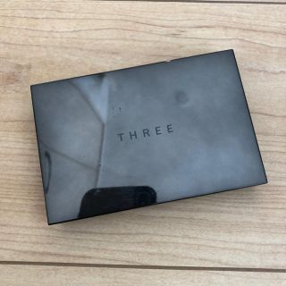 スリー(THREE)のTHREE リニューイング　パウダーファンデーション(ファンデーション)