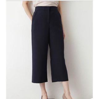 ナチュラルビューティーベーシック(NATURAL BEAUTY BASIC)のパンツ★新品★ナチュラルビューティーベーシック(クロップドパンツ)