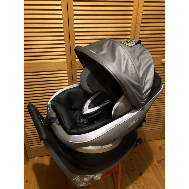 コンビ　ネルームisofix nf-600 チャイルドシート