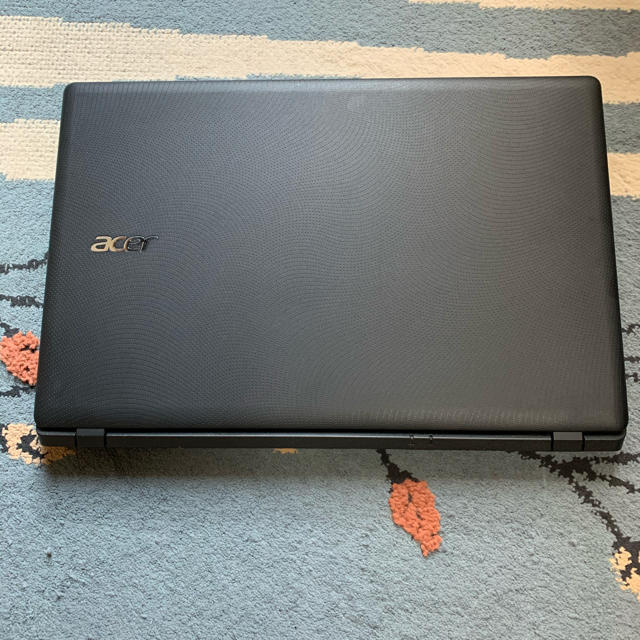 Acerノートパソコン　acer Aspire E ES1-511-A12D