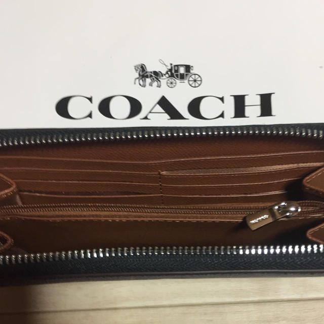 COACH(コーチ)の新品 [COACH コーチ] 長財布 パンチング  花柄 レディースのファッション小物(財布)の商品写真