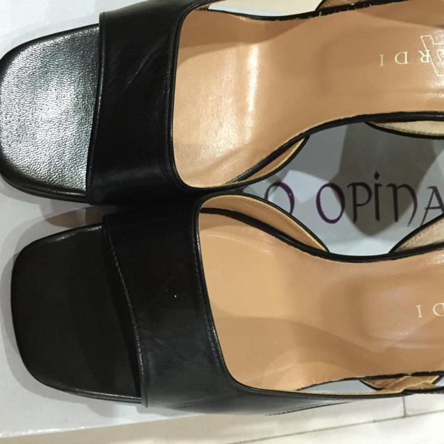 Trussardi(トラサルディ)のパンプス レディースの靴/シューズ(ハイヒール/パンプス)の商品写真