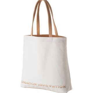 ルイヴィトン(LOUIS VUITTON)の 【新品未使用】入手困難 パリ限定 ルイヴィトン美術館 トートバッグ ホワイト(トートバッグ)