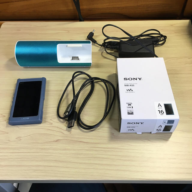 WALKMAN(ウォークマン)のSONY WALKMAN Aシリーズ（NW-A55）※スピーカー付き スマホ/家電/カメラのオーディオ機器(ポータブルプレーヤー)の商品写真