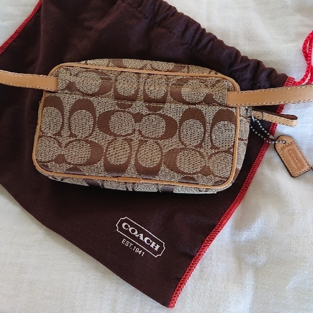 COACH(コーチ)のコーチ COACH ウエストポーチ ボディバッグ シグネチャー レディースのバッグ(ボディバッグ/ウエストポーチ)の商品写真