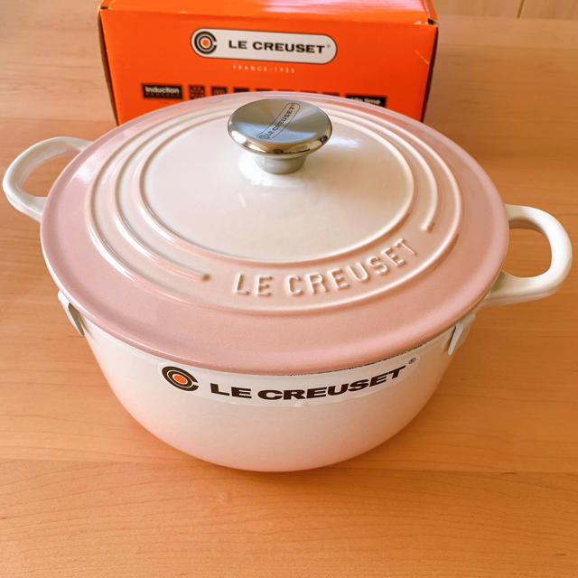 LE CREUSET - ルクルーゼ ココットロンド 22cm パウダーピンク 新品・未使用の通販 by ラクマSHAYA｜ルクルーゼならラクマ